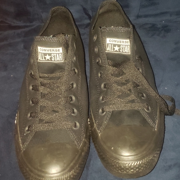 New Converse CTAS OX "WE ARE NOT ALONE"9.5M/11.5W - Picture 3 of 8